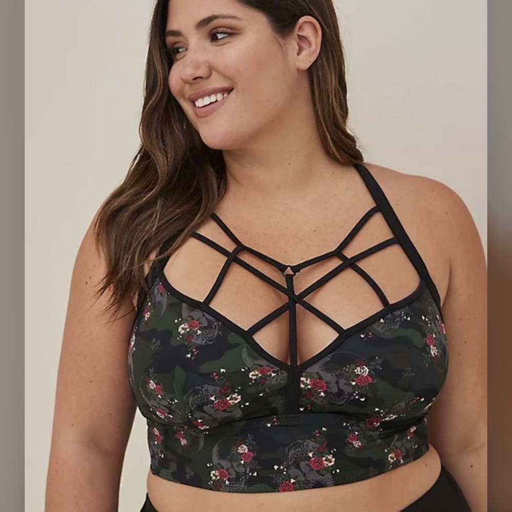 Size 1 Torrid Camo Floral Skull Strappy swim top